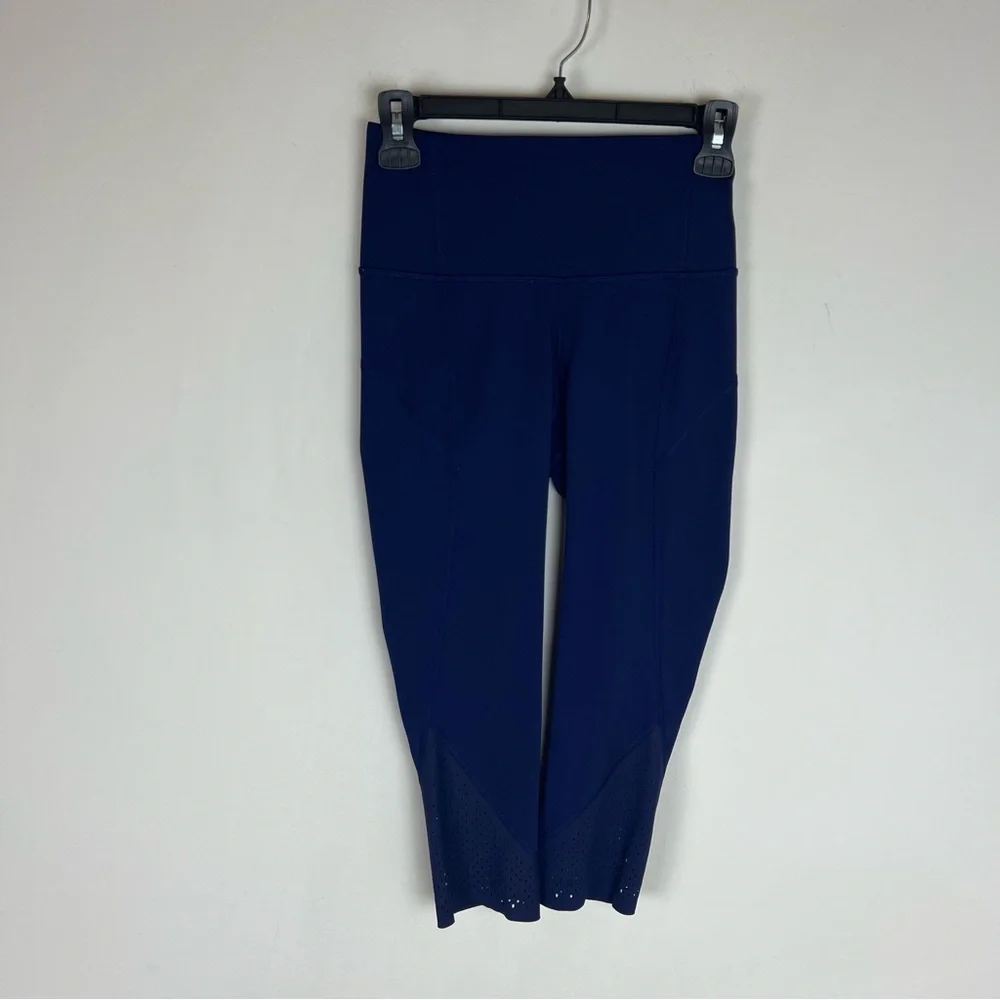 Lululemon Anew Crop (21